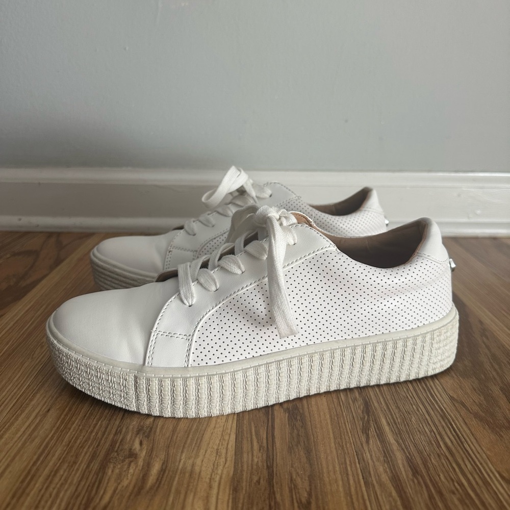 Steve Madden Women’s Toliver White Lace-Up Sneakers Shoes Size-9